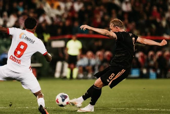 Prediksi Ajax vs Sion: Analisis, Head to Head, dan Statistik