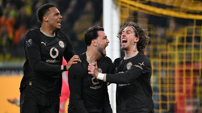 Prediksi Borussia Dortmund vs Hamburg SV: H2H dan Analisis
