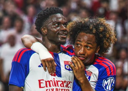 Prediksi Fenerbahce vs Lyon: Duel Sengit Play-off Liga Champions 2026/27