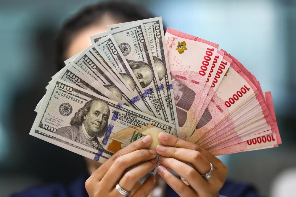Kurs Dolar AS Hari Ini terhadap Rupiah