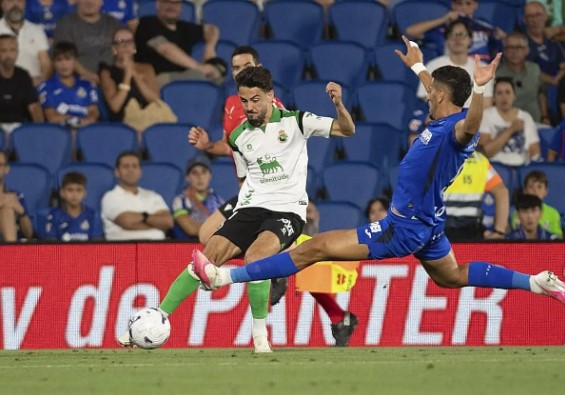 Prediksi Racing Santander vs Elche: Analisis, Jadwal, dan H2H