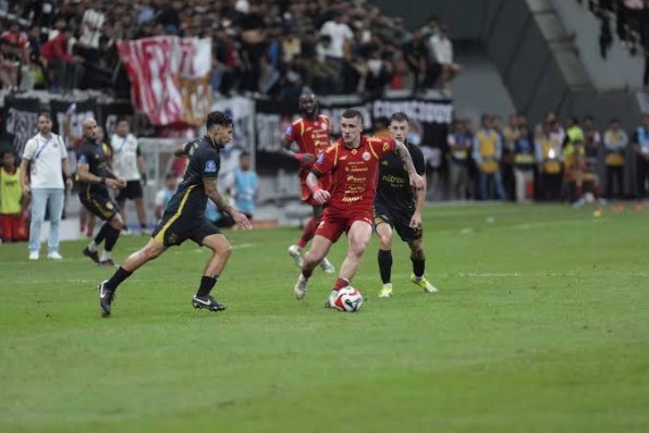 Prediksi Borneo FC Samarinda vs Persija Jakarta: Duel Sengit di Segiri