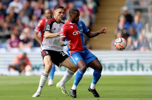 Prediksi Fulham vs Crystal Palace: Analisis, H2H, dan Skor Akhir