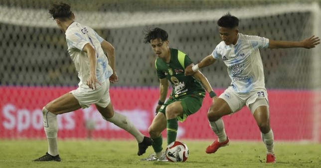 Prediksi Persebaya Surabaya vs PSIM Yogyakarta: Jadwal, Analisis, dan Taktik